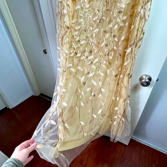 Ever Pretty Gold Shimmery Leaf Embroidered VNeck RuffleSleeves Maxi Dress NWT 2X - Picture 10 of 16